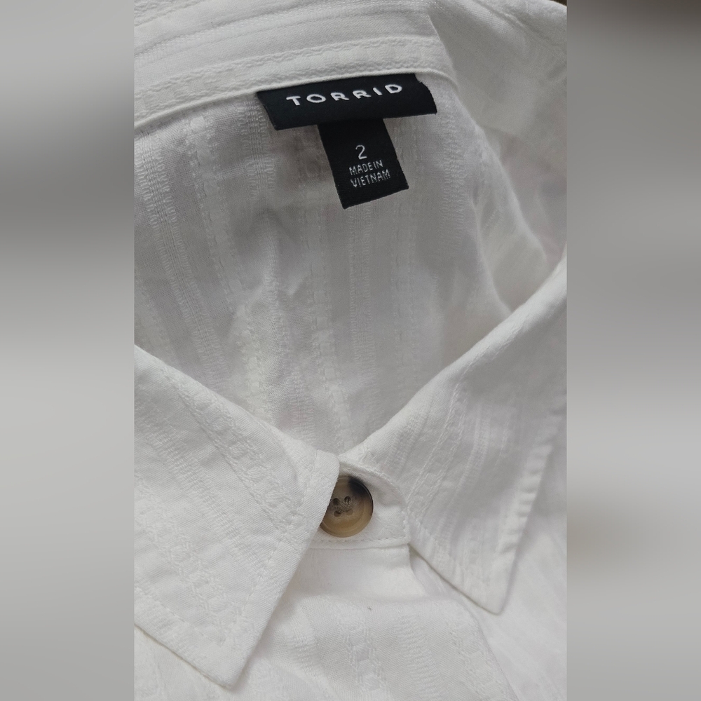 Torrid White Puff Sleeve Button Down Collared Blouse, New 2X
